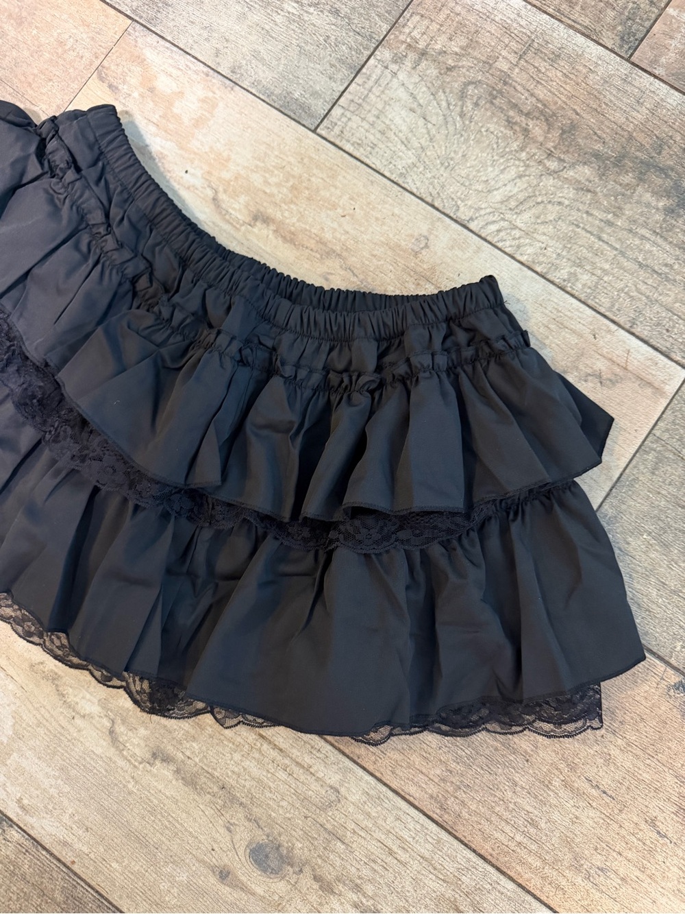 Amazon Black Layered Ruffle Mini Skirt with Lace Trim Halloween 🎃 Costume